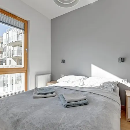 Near The Sea - Free Private Parking