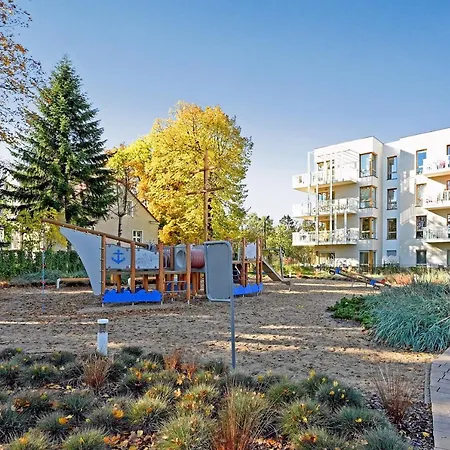 Apartment Near The Sea - Free Private Parking *