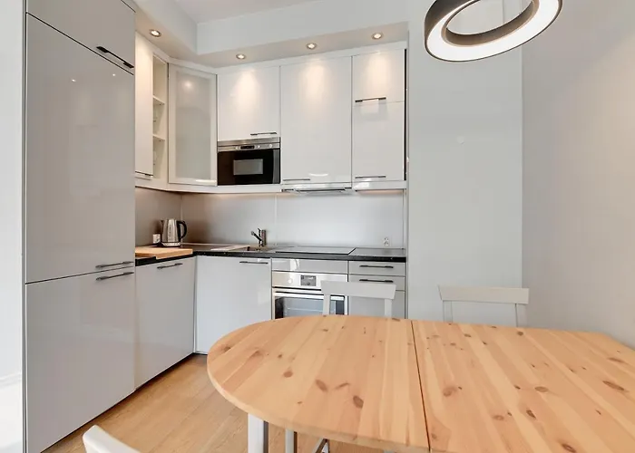 Near The Sea - Free Private Parking