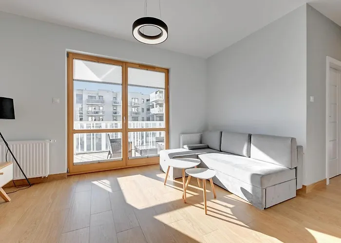 Apartment Near The Sea - Free Private Parking