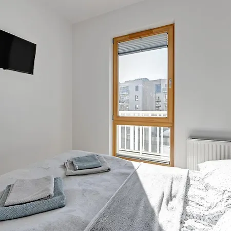 Near The Sea - Free Private Parking